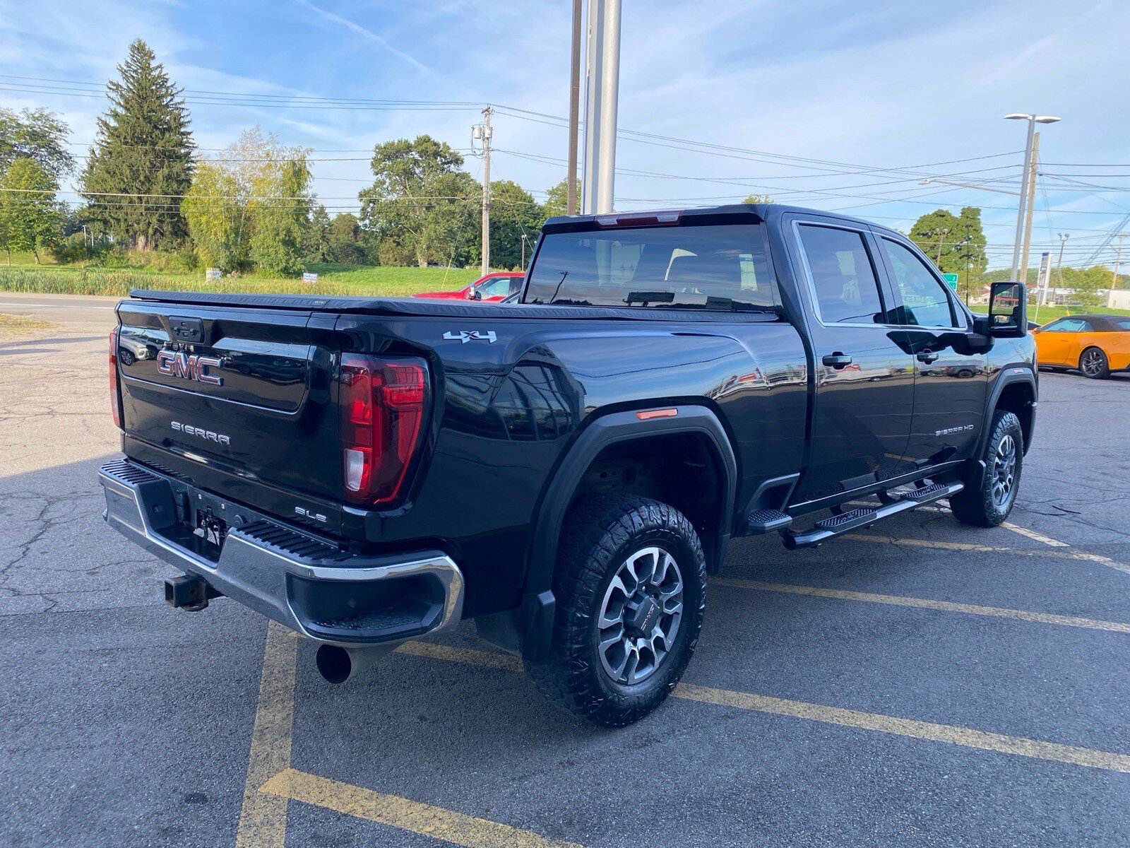 Used 2024 GMC Sierra 2500 SLE AWD/4WD image 6