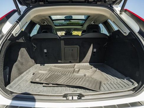 Used 2023 Volvo XC60 B5 Plus w/ Protection Package Premier image 10