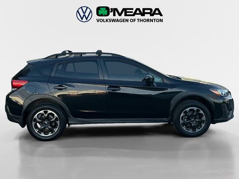 Used 2021 Subaru Crosstrek 2.0i Premium image 6