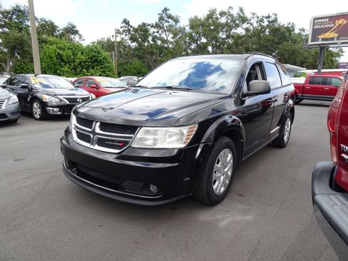 Used 2018 Dodge Journey SE image 6