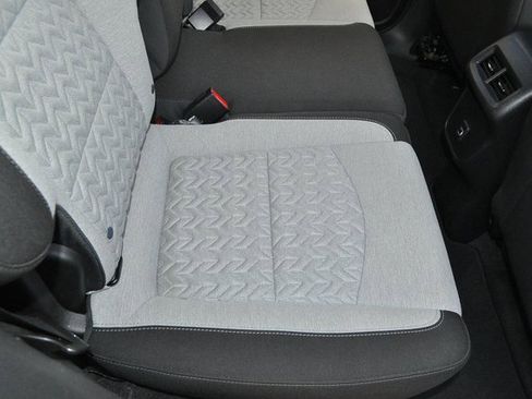 Used 2023 Chevrolet Equinox LS w/ LS Convenience Package image 27