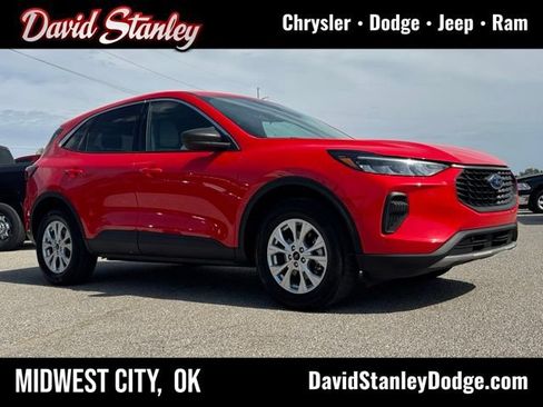 Used 2024 Ford Escape Active AWD/4WD image 1