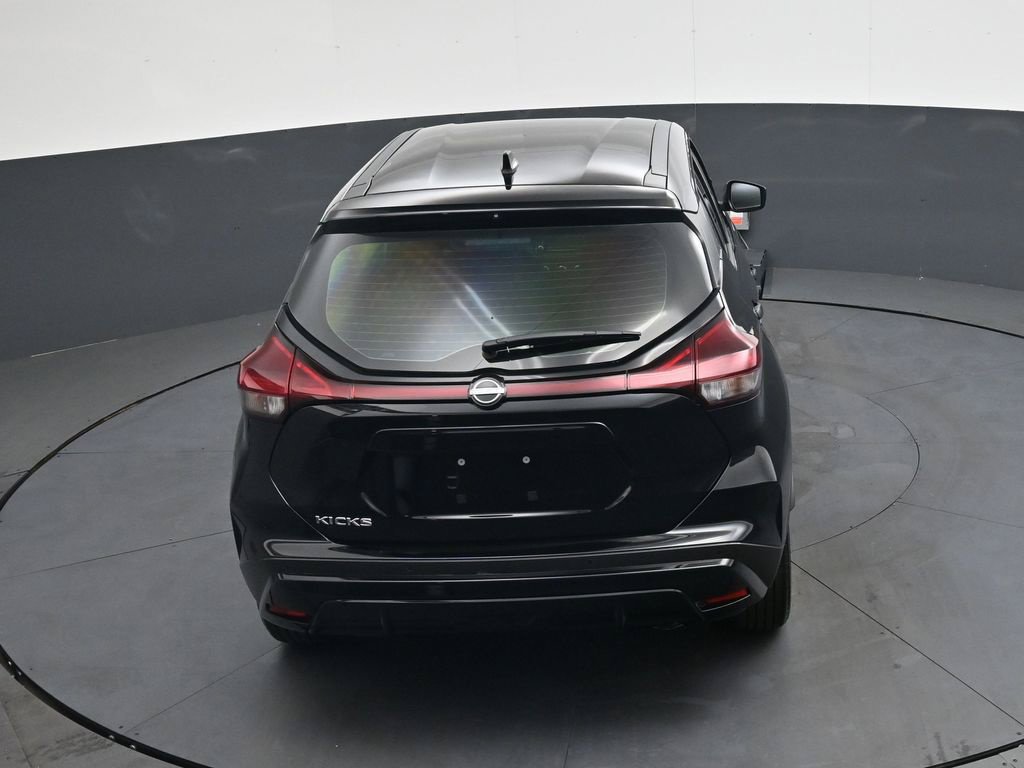 Certified 2025 Nissan Kicks Play S FWD image 29