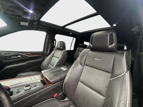 Used 2023 Cadillac Escalade ESV Premium Luxury AWD/4WD image 13