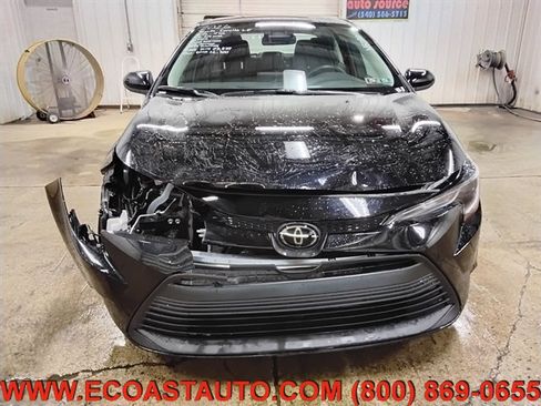 Used 2026 Toyota Corolla LE FWD image 7