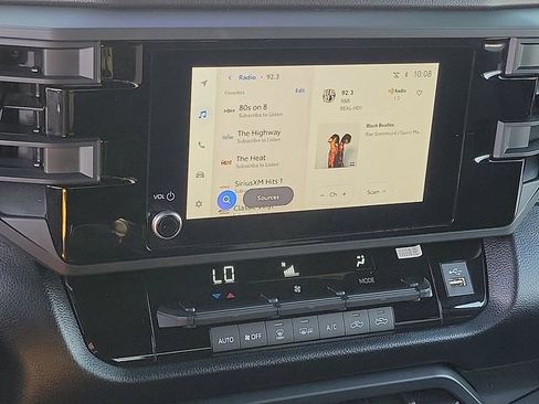 Used 2025 Toyota Tundra SR5 w/ SR5 Convenience Package image 10