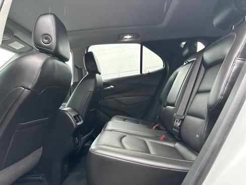 Used 2020 Chevrolet Equinox LT w/ Sport Edition image 13