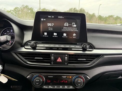 Used 2019 Kia Forte S w/ S Premium Package image 19