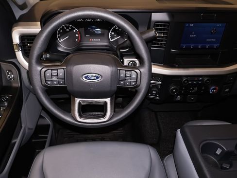New 2026 Ford F250 XL w/ XL Chrome Package AWD/4WD image 19