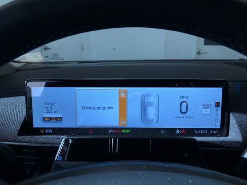 Used 2021 Ford Mustang Mach-E Premium image 31