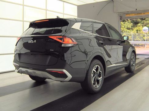 Used 2025 Kia Sportage LX AWD/4WD image 3
