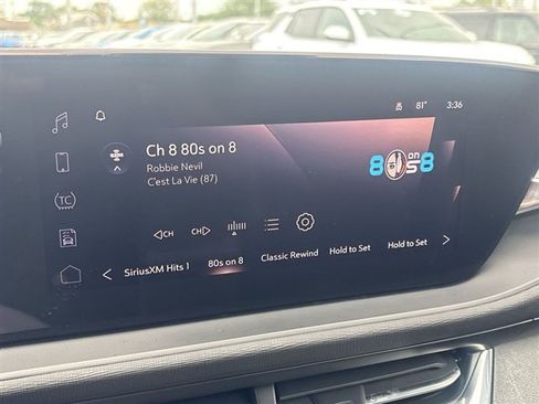 Certified 2025 Buick Envista Sport Touring w/ Convenience I Package FWD image 13