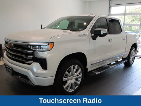 Used 2024 Chevrolet Silverado 1500 High Country w/ High Country Premium Package AWD/4WD image 13