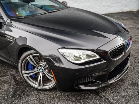 Used 2018 BMW M6 Convertible w/ Executive Package image 7