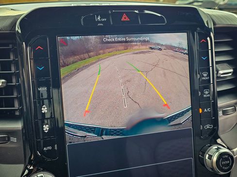 New 2026 RAM 1500 4x4 Crew Cab image 28