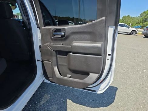 Used 2020 Chevrolet Silverado 1500 LT RWD image 41