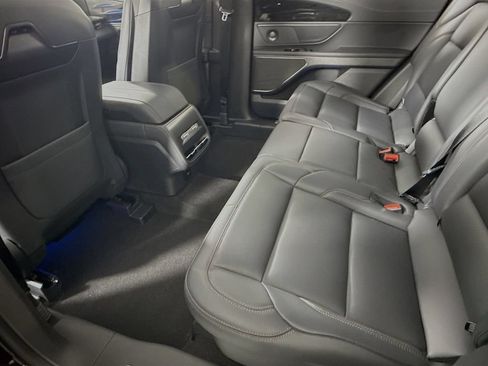 Used 2025 Lincoln Nautilus Premier w/ Equipment Group 102A AWD/4WD image 34