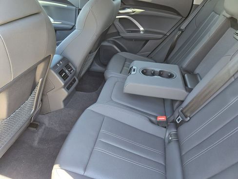 Certified 2025 Audi Q5 Premium Plus AWD/4WD image 40