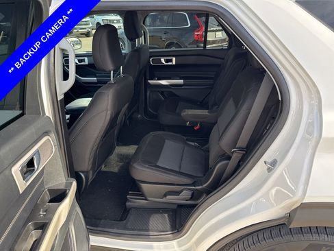 Certified 2022 Ford Explorer XLT image 6