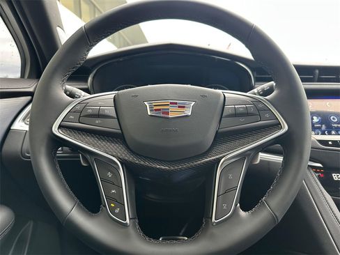 New 2025 Cadillac XT5 Sportv w/ Technology Package image 24