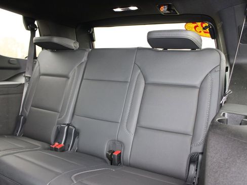 Used 2025 GMC Yukon Denali image 28