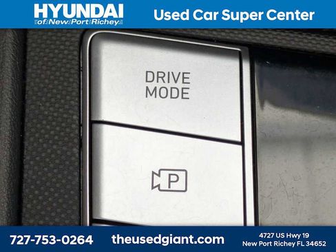 Used 2022 Hyundai Elantra Limited w/ Cargo Package FWD image 26
