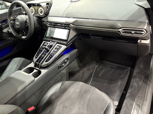 New 2026 Aston Martin V8 Vantage Coupe image 21