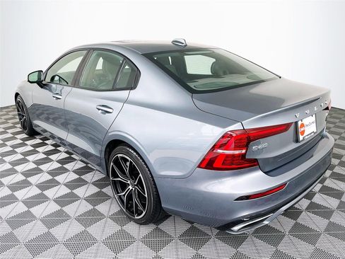 Used 2019 Volvo S60 T6 R-Design AWD/4WD image 6