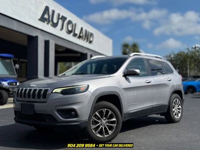 Used 2019 Jeep Cherokee Latitude Plus w/ Cold Weather Group