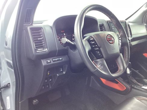 Used 2023 Nissan Frontier PRO-4X w/ Pro-4X Premium Package image 19