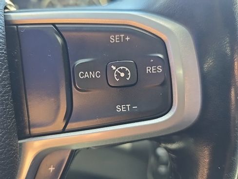Used 2022 RAM 1500 Big Horn AWD/4WD image 13