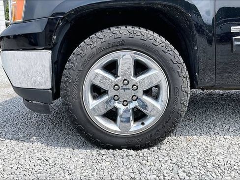 Used 2013 GMC Sierra 1500 SLE w/ Power Tech Package AWD/4WD image 8