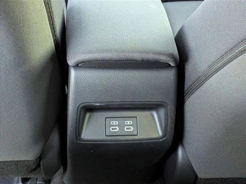Used 2023 Toyota Corolla LE FWD image 16