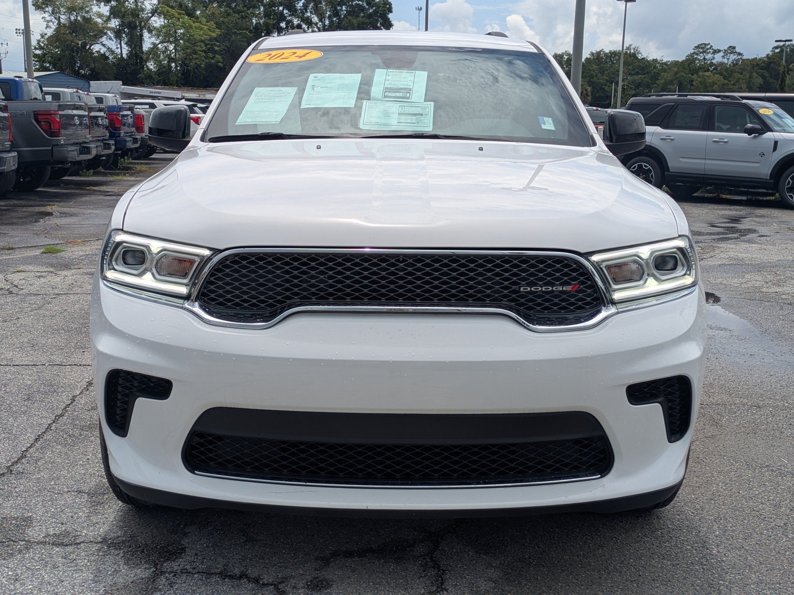 Used 2024 Dodge Durango SXT AWD/4WD image 8