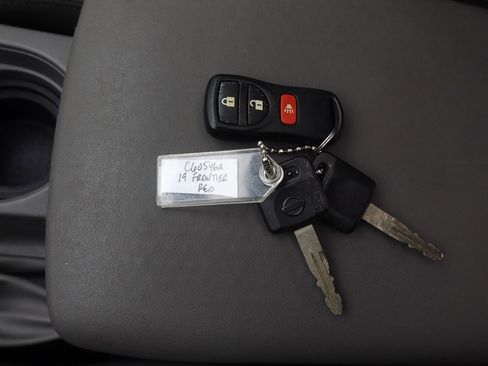 Used 2019 Nissan Frontier SL AWD/4WD image 31