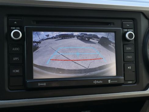 Used 2019 Toyota Tacoma SR5 image 16