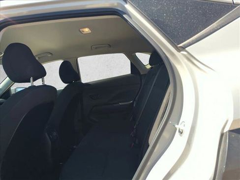 Used 2025 Hyundai Kona SEL FWD image 15