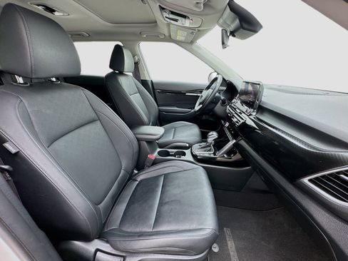 Used 2023 Kia Seltos EX image 20