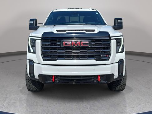 Used 2024 GMC Sierra 2500 AT4 w/ AT4 Premium Plus Package AWD/4WD image 2