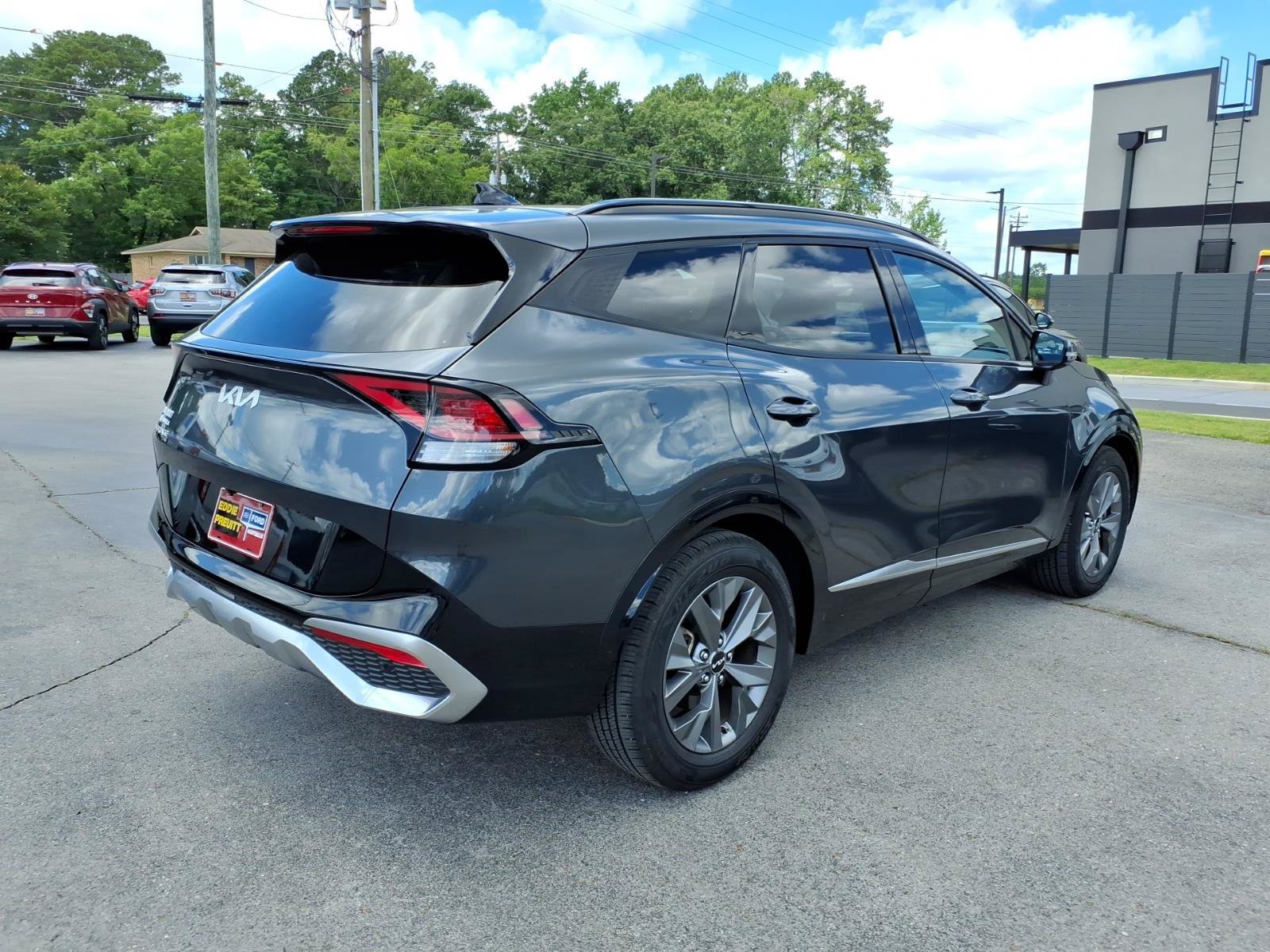 Used 2023 Kia Sportage SX FWD image 4