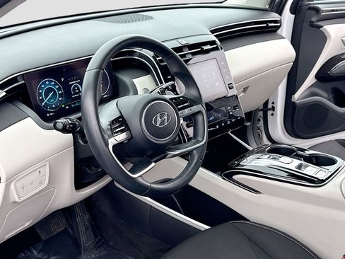 Certified 2022 Hyundai Tucson SEL w/ Cargo Package image 4