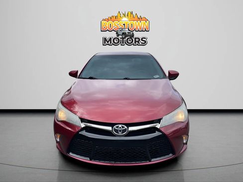 Used 2017 Toyota Camry SE image 9