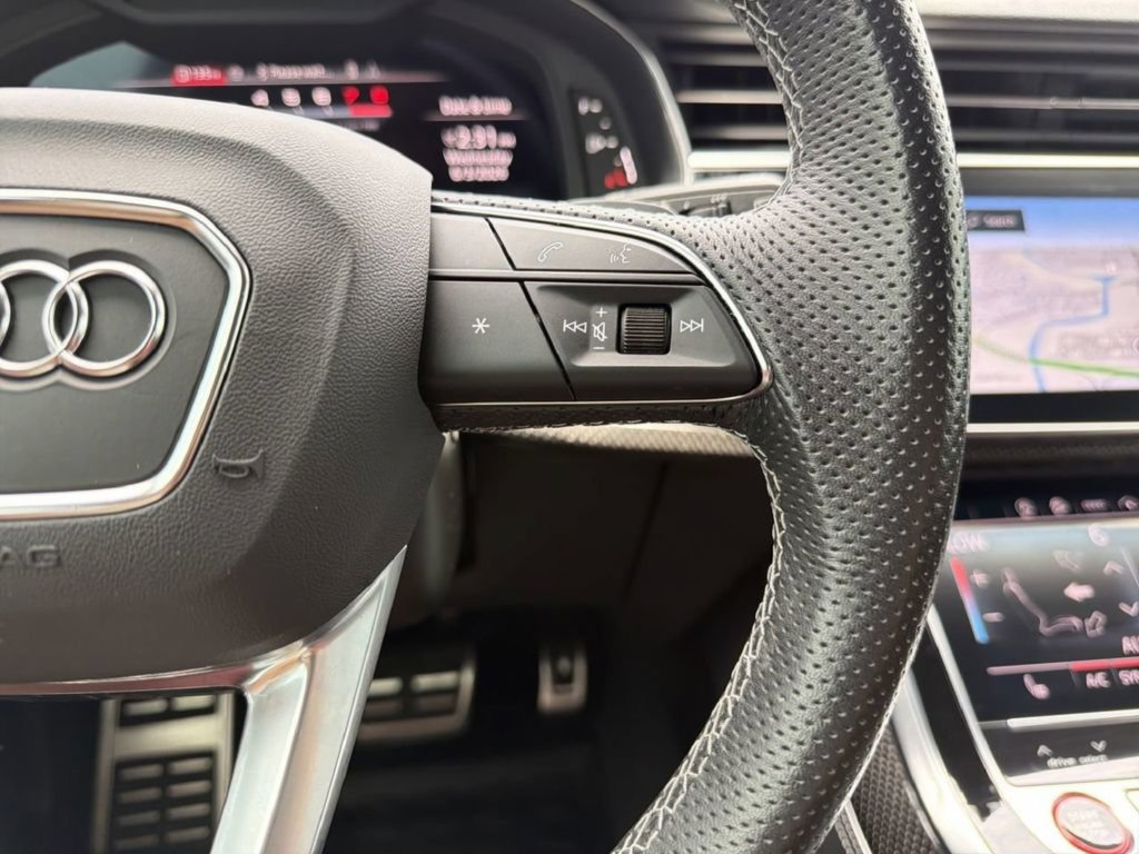 Used 2024 Audi SQ7 Premium Plus AWD/4WD image 26