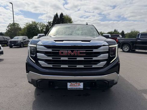 Used 2023 GMC Sierra 1500 SLE w/ Enhanced Capability Package AWD/4WD image 3