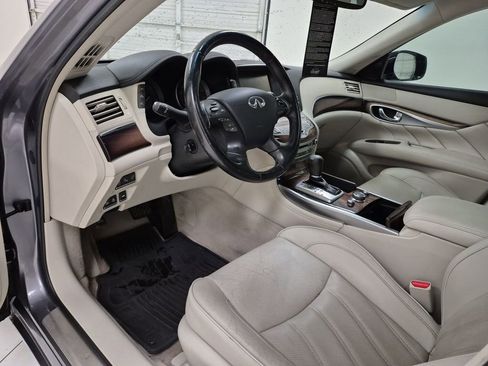 Used 2015 INFINITI Q70 L 5.6 w/ V8 Deluxe Technology Package image 10