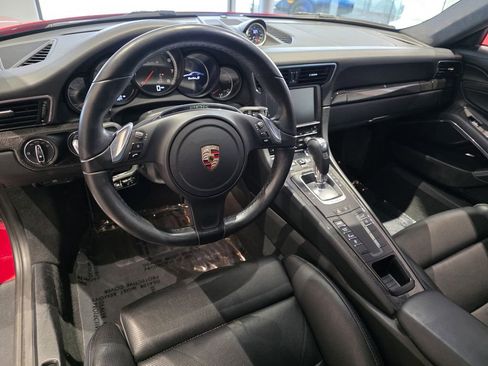 Used 2014 Porsche 911 Turbo image 4