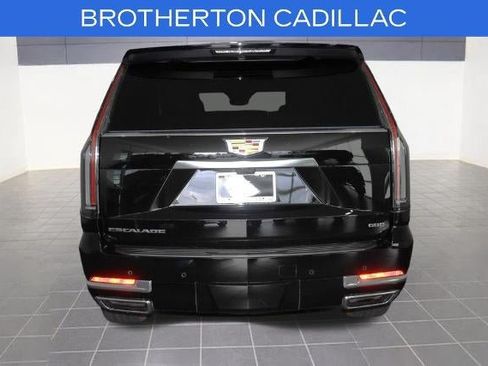 Certified 2025 Cadillac Escalade Premium Luxury w/ LPO, Floor Liner Package AWD/4WD image 5