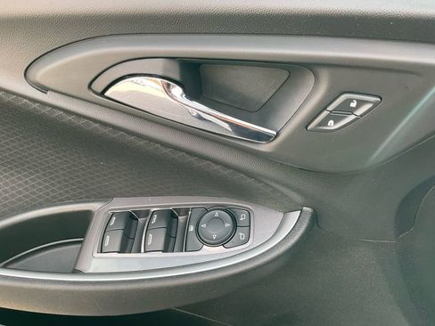 Used 2024 Chevrolet Malibu LT image 24