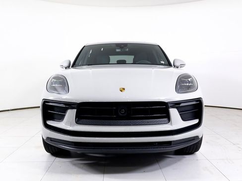 New 2026 Porsche Macan image 29