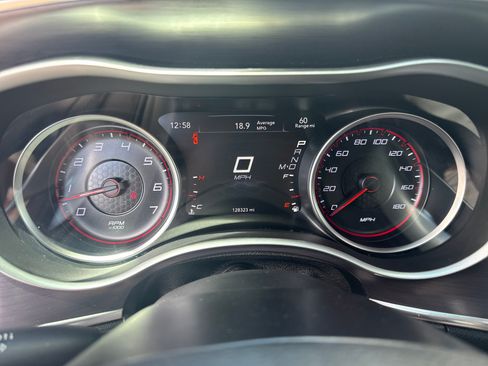 Used 2018 Dodge Charger R/T Scat Pack w/ Beats Audio Group RWD image 15